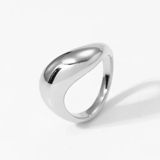 Carrie Curve Silver Ring